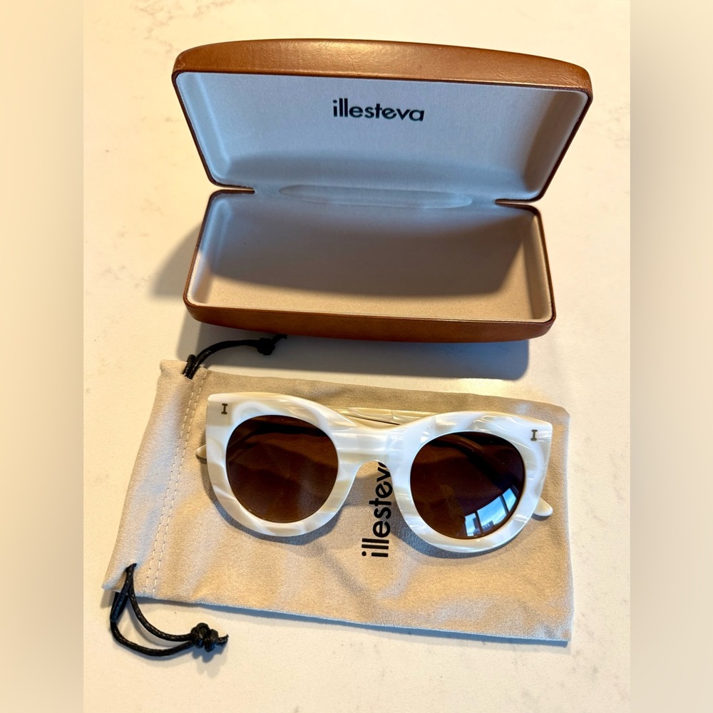 Never Worn - Illesteva White Boca Sunglasses with Brown Lenses